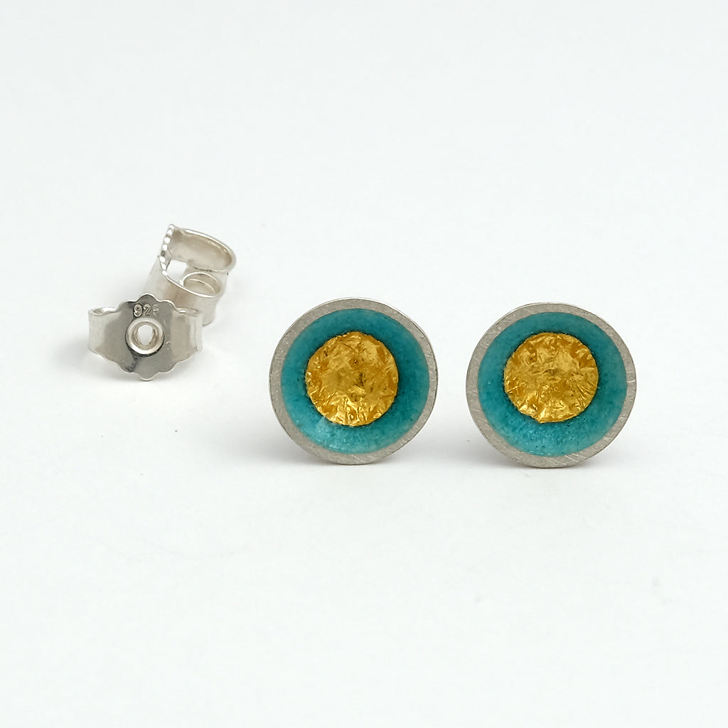 elke-hackner_ein_paar_ohrstecker_minischalen_türkis-goldpunkt