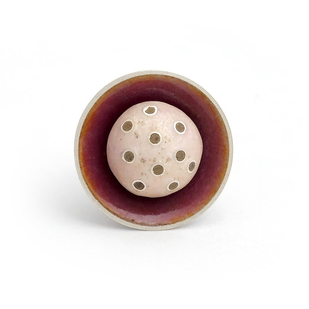 elke-hackner_ohrstecker_pünktchen_rosa-oliv_cloisonne_feueremail