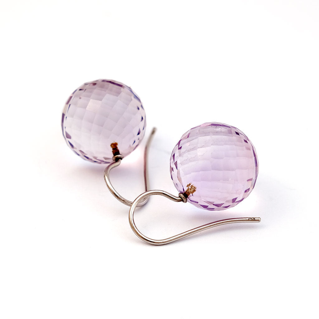 ohrschmuck_haenger_atelierCK_bubbles_flieder_weissgold_aufsicht